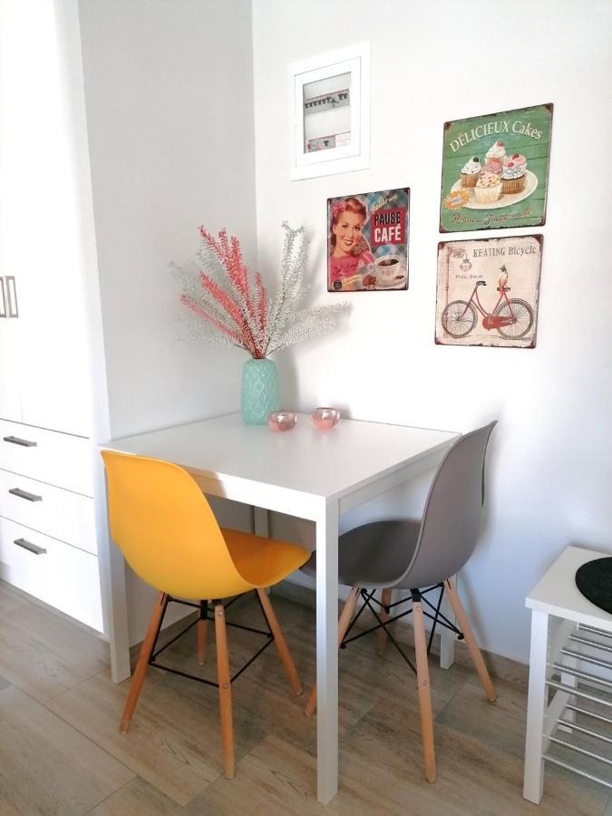 Myrsini'S Apartment Nea Peramos  Ngoại thất bức ảnh
