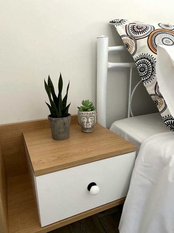 Myrsini'S Apartment Nea Peramos  Ngoại thất bức ảnh