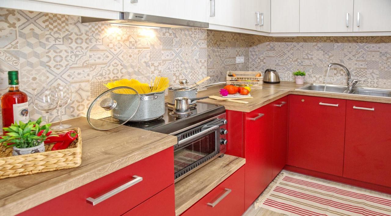 Myrsini'S Apartment Nea Peramos  Ngoại thất bức ảnh